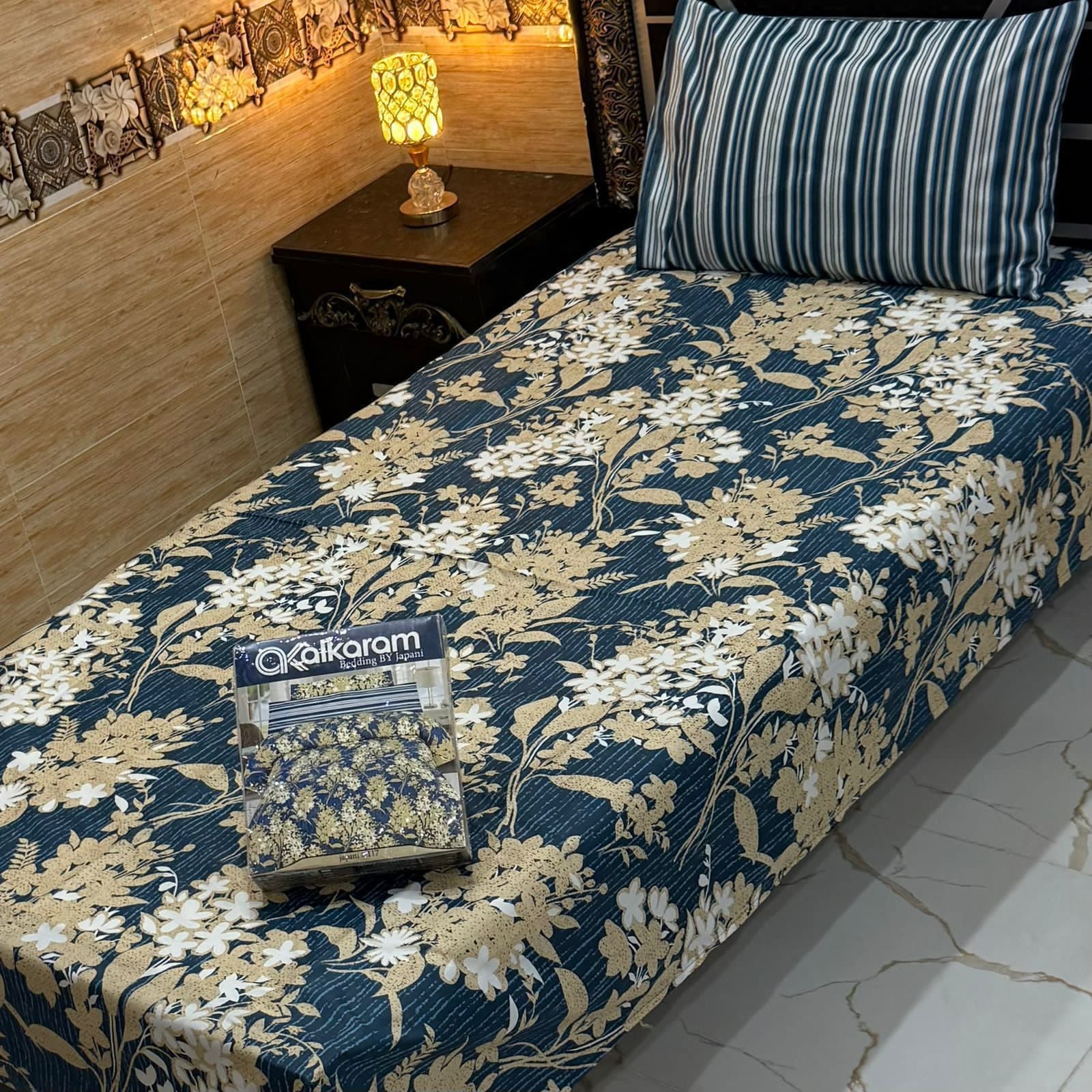 Alkaram single pair pure cotton bed sheet [S-7545]